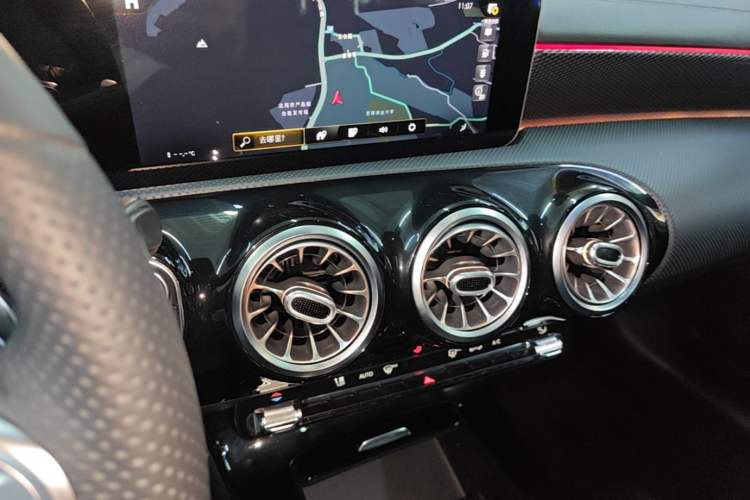 Used Mercedes-Benz A-Class 2020 Restyled A 200 L Sport Sedan Fashion Version Audio And AC Panel