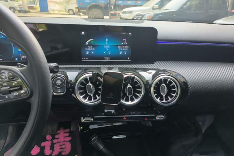Used Mercedes-Benz A-Class 2020 A 180 L Audio And AC Panel