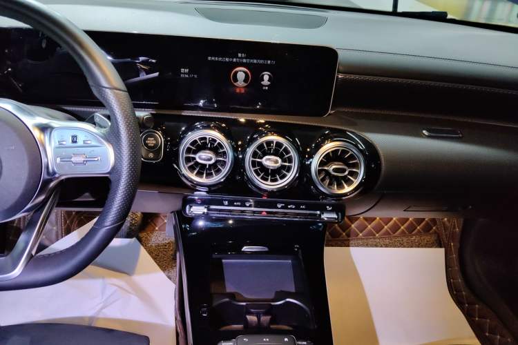 Used Mercedes-Benz A-Class 2020 Restyled A 200 L Sport Sedan Fashion Version Audio And AC Panel