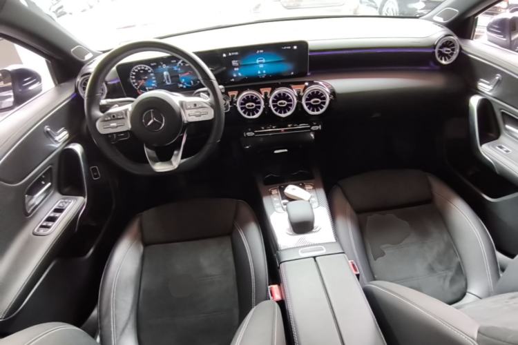 Used Mercedes-Benz A-Class 2020 Restyled A 200 L Sport Sedan Fashion Version Center Console