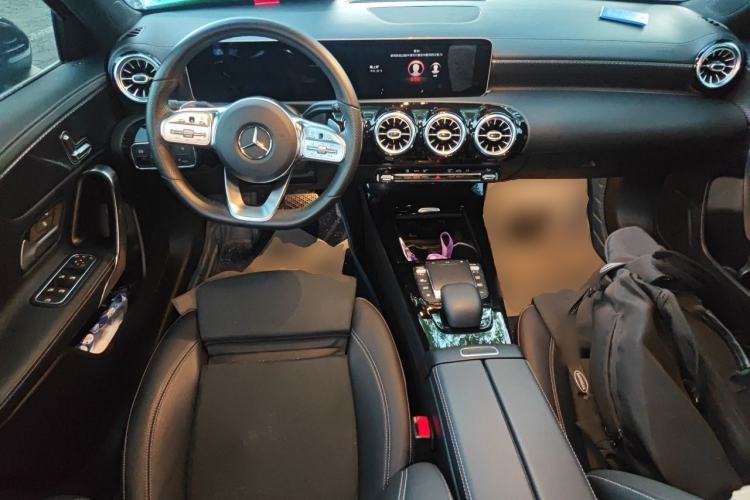 Used Mercedes-Benz A-Class 2020 Restyled A 200 L Sport Sedan Fashion Version Center Console