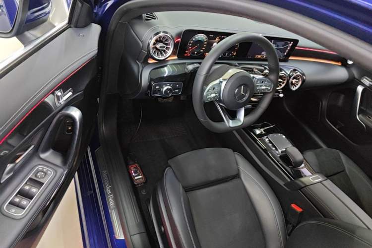 Used Mercedes-Benz A-Class 2020 Restyled A 200 L Sport Sedan Fashion Version Driver Seat