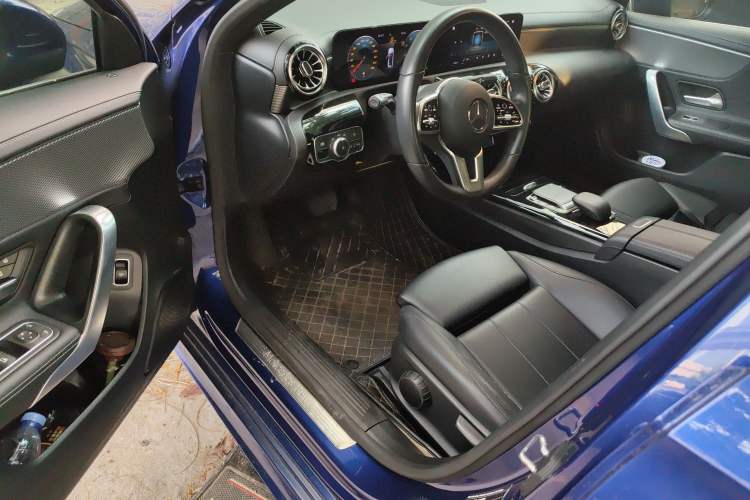 Used Mercedes-Benz A-Class 2020 Second Facelift A 180 L Sport Sedan Driver Seat
