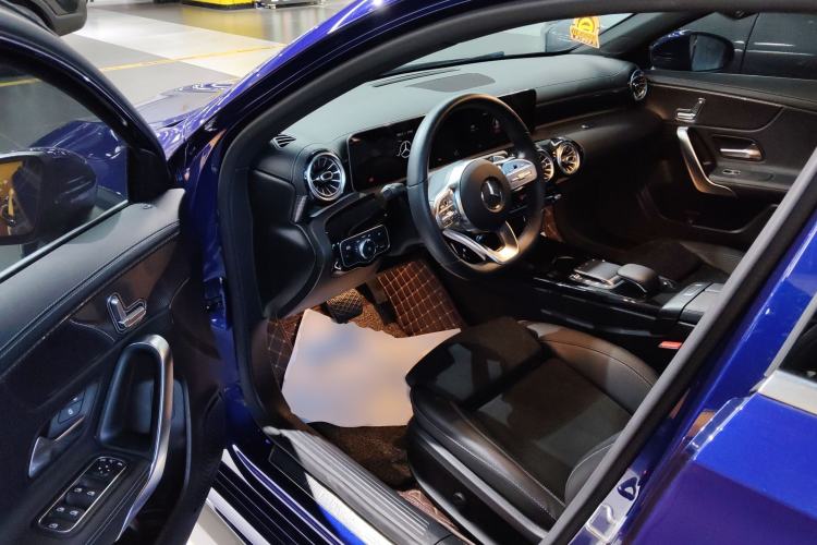 Used Mercedes-Benz A-Class 2020 Restyled A 200 L Sport Sedan Fashion Version Driver Seat