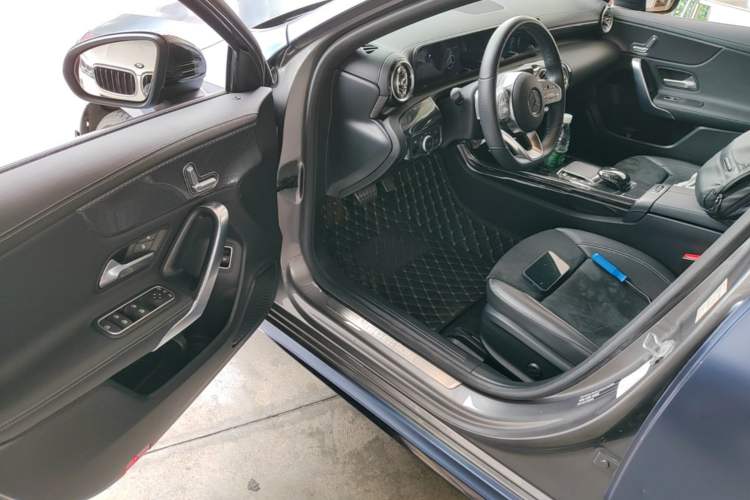 Used Mercedes-Benz A-Class 2020 Restyled A 200 L Sport Sedan Fashion Version Driver Seat