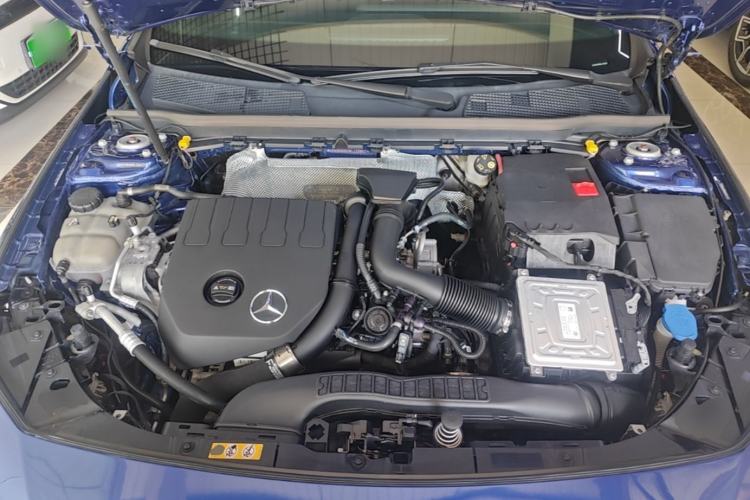 Used Mercedes-Benz A-Class 2020 Restyled A 200 L Sport Sedan Fashion Version Engine Bay