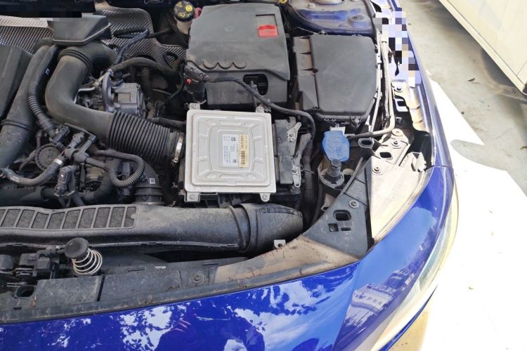 Used Mercedes-Benz A-Class 2020 Facelift A 180 L Sport Sedan Special Configuration Engine Bay Left