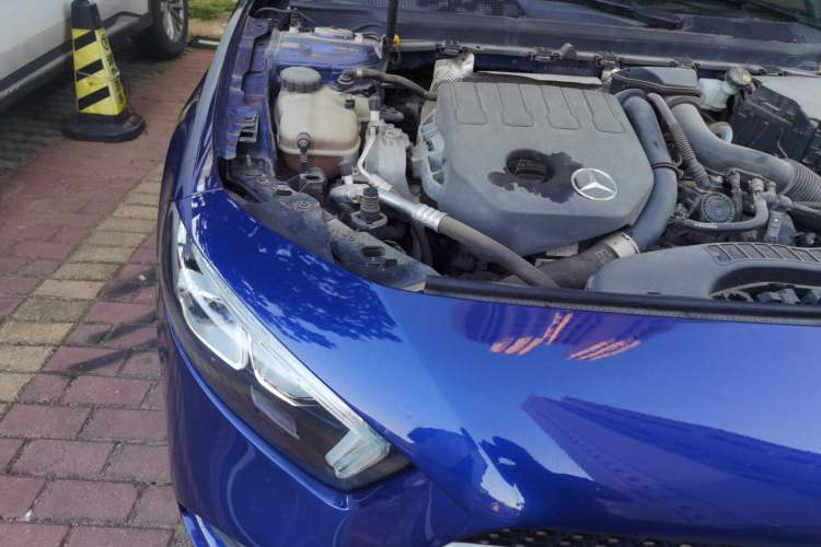 Used Mercedes-Benz A-Class 2020 A 200 L Sport Sedan Engine Bay Right