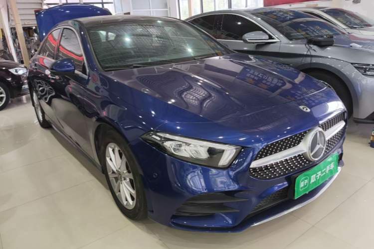 Used Mercedes-Benz A-Class 2020 Restyled A 200 L Sport Sedan Fashion Version Exterior 1