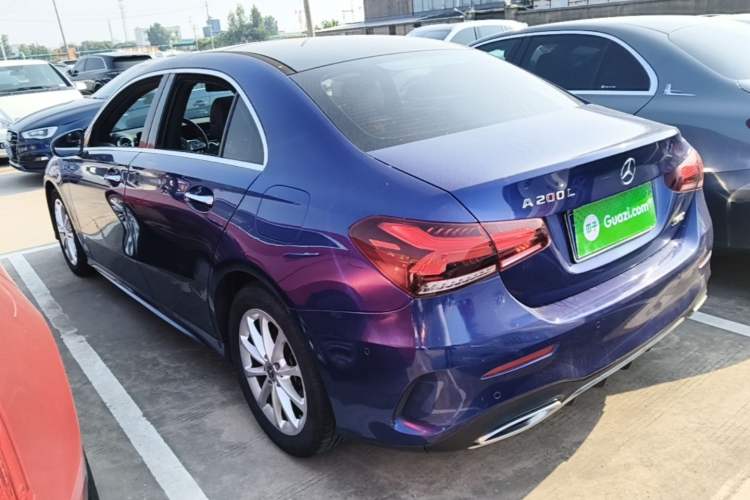 Used Mercedes-Benz A-Class 2020 Restyled A 200 L Sport Sedan Fashion Version Exterior 2