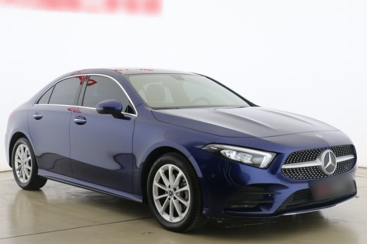 Used Mercedes-Benz A-Class 2020 Restyled A 200 L Sport Sedan Fashion Version Exterior 2