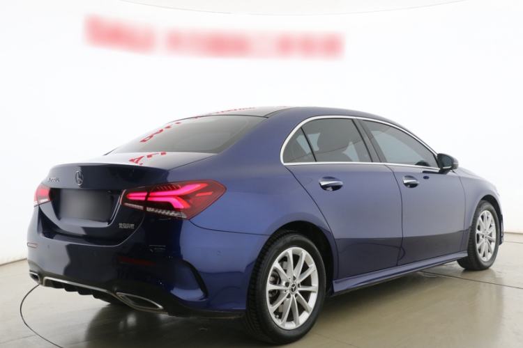 Used Mercedes-Benz A-Class 2020 Restyled A 200 L Sport Sedan Fashion Version Exterior 7