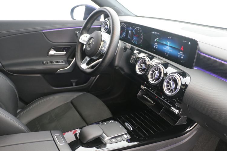 Used Mercedes-Benz A-Class 2020 Restyled A 200 L Sport Sedan Fashion Version Exterior 9