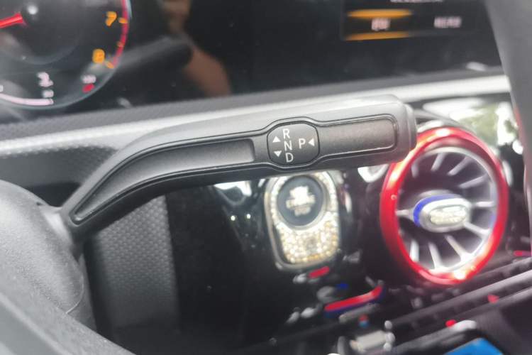 Used Mercedes-Benz A-Class 2020 Restyled A 200 L Sport Sedan Fashion Version Gear Lever