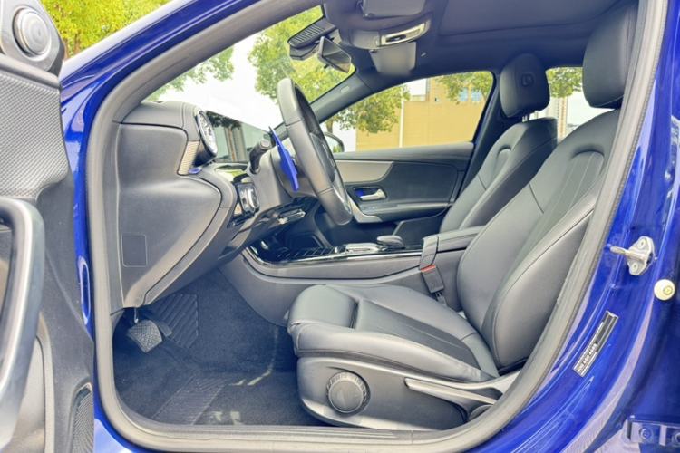 Used Mercedes-Benz A-Class 2020 Second Facelift A 180 L Sport Sedan Interior 2