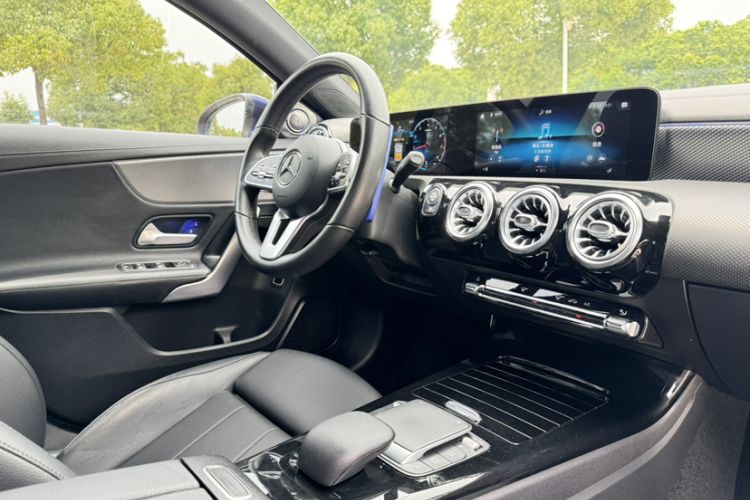 Used Mercedes-Benz A-Class 2020 Second Facelift A 180 L Sport Sedan Interior 7