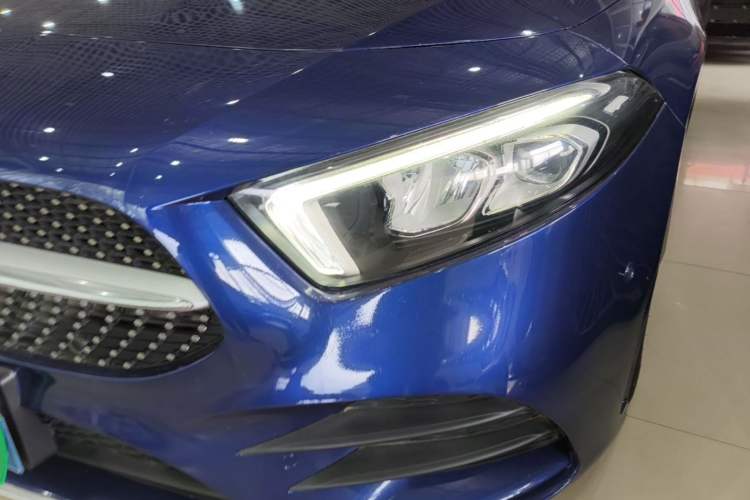 Used Mercedes-Benz A-Class 2020 Restyled A 200 L Sport Sedan Fashion Version Left Front Headlight