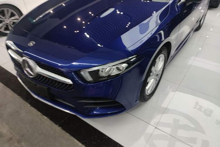 Used Mercedes-Benz A-Class 2020 Restyled A 200 L Sport Sedan Fashion Version Left Front Headlight
