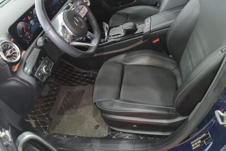 Used Mercedes-Benz A-Class 2020 Restyled A 200 L Sport Sedan Fashion Version Left Front Seat