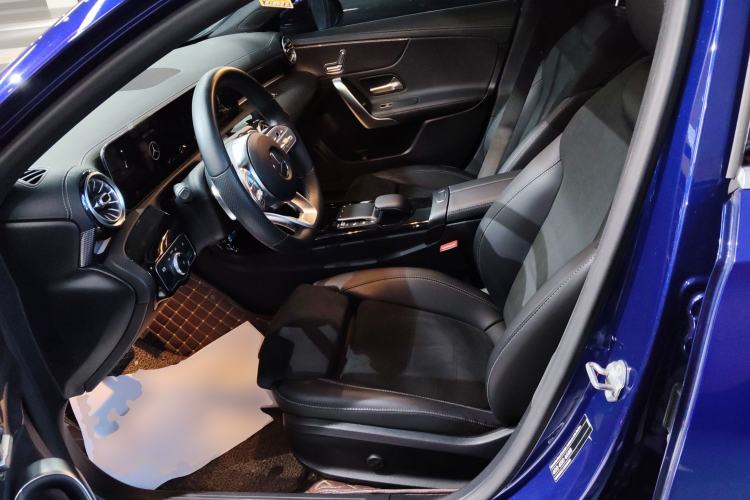 Used Mercedes-Benz A-Class 2020 Restyled A 200 L Sport Sedan Fashion Version Left Front Seat