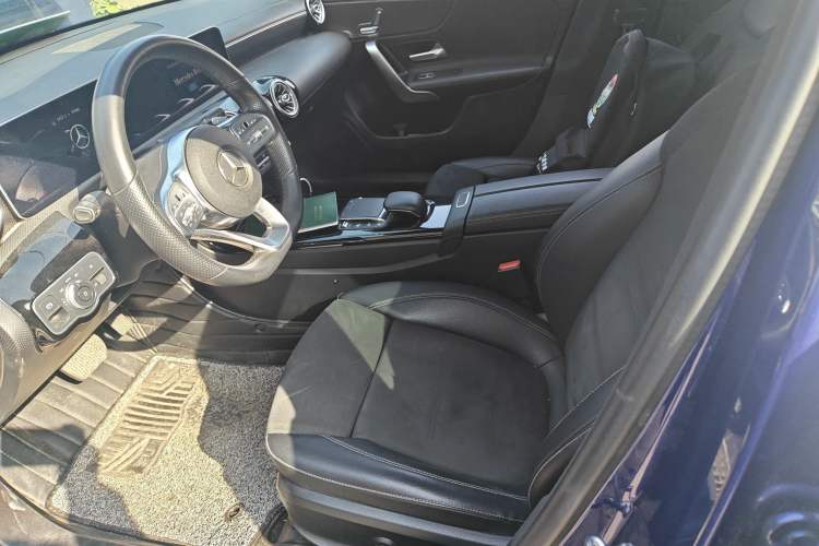 Used Mercedes-Benz A-Class 2020 Restyled A 200 L Sport Sedan Fashion Version Left Front Seat