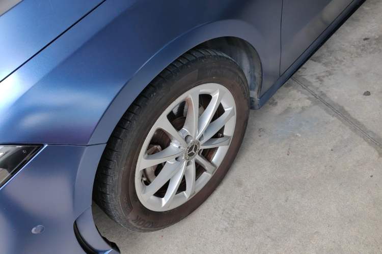 Used Mercedes-Benz A-Class 2020 Restyled A 200 L Sport Sedan Fashion Version Left Front Wheel Hub