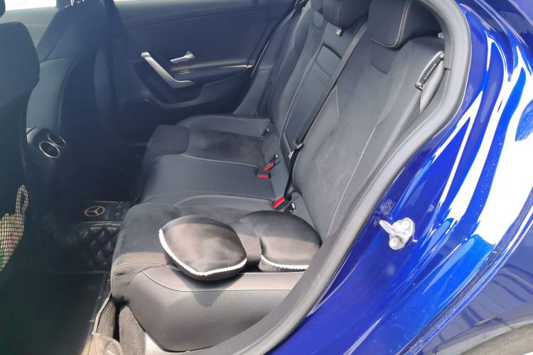 Used Mercedes-Benz A-Class 2020 Restyled A 200 L Sport Sedan Fashion Version Left Rear Seat