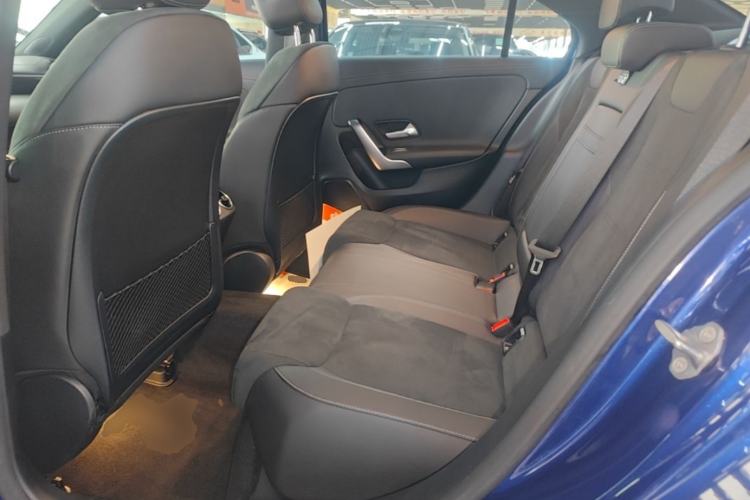 Used Mercedes-Benz A-Class 2020 Restyled A 200 L Sport Sedan Fashion Version Left Rear Seat