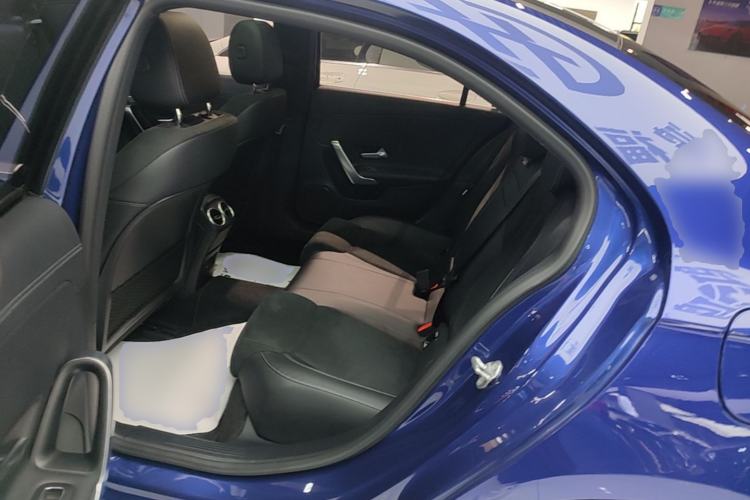 Used Mercedes-Benz A-Class 2020 Restyled A 200 L Sport Sedan Fashion Version Left Rear Seat