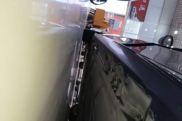 Used Mercedes-Benz A-Class 2020 Restyled A 200 L Sport Sedan Fashion Version Left Side Sill