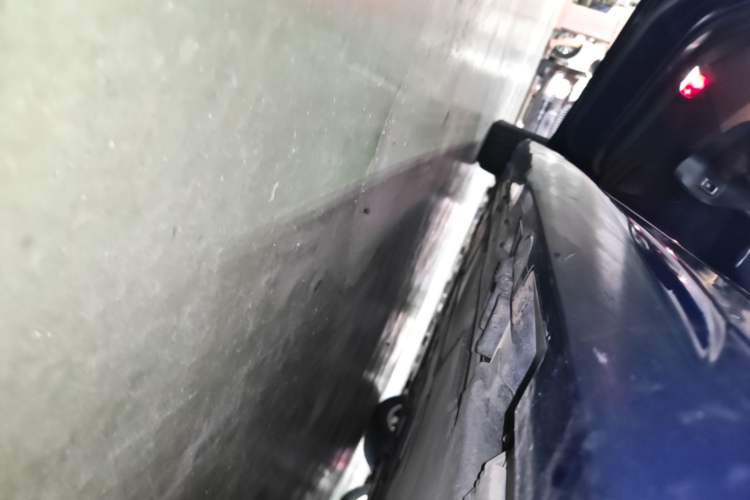 Used Mercedes-Benz A-Class 2020 Second Facelift A 180 L Sport Sedan Left Side Sill