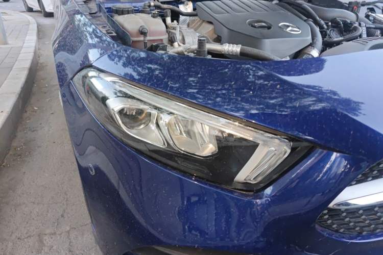 Used Mercedes-Benz A-Class 2020 Restyled A 200 L Sport Sedan Fashion Version Right Front Headlight