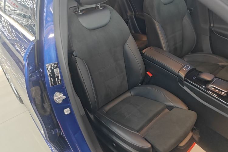 Used Mercedes-Benz A-Class 2020 Restyled A 200 L Sport Sedan Fashion Version Right Front Seat