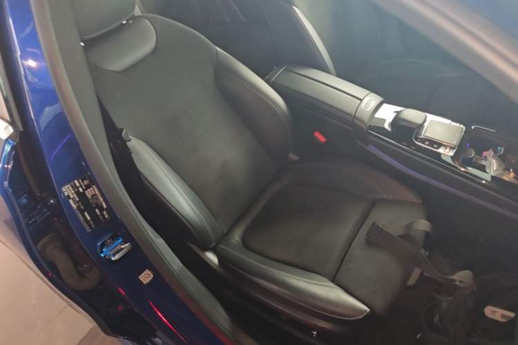 Used Mercedes-Benz A-Class 2020 A 200 L Sport Sedan Right Front Seat