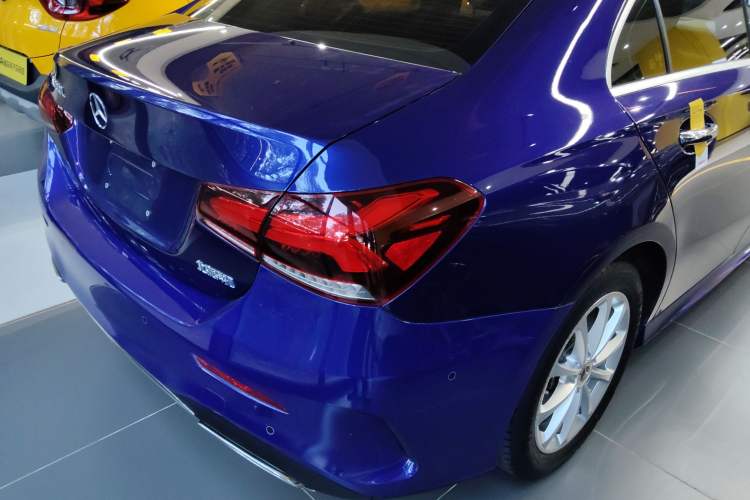Used Mercedes-Benz A-Class 2020 Restyled A 200 L Sport Sedan Fashion Version Right Rear Taillight