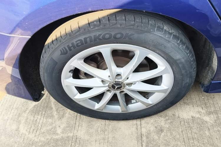 Used Mercedes-Benz A-Class 2020 Restyled A 200 L Sport Sedan Fashion Version Right Rear Wheel Hub