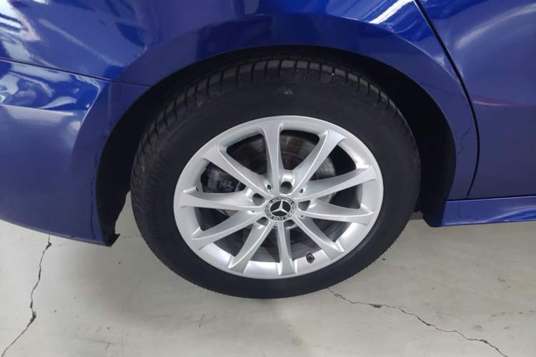 Used Mercedes-Benz A-Class 2020 A 200 L Sport Sedan Right Rear Wheel Hub