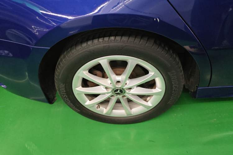 Used Mercedes-Benz A-Class 2020 A 200 L Sport Sedan Right Rear Wheel Hub