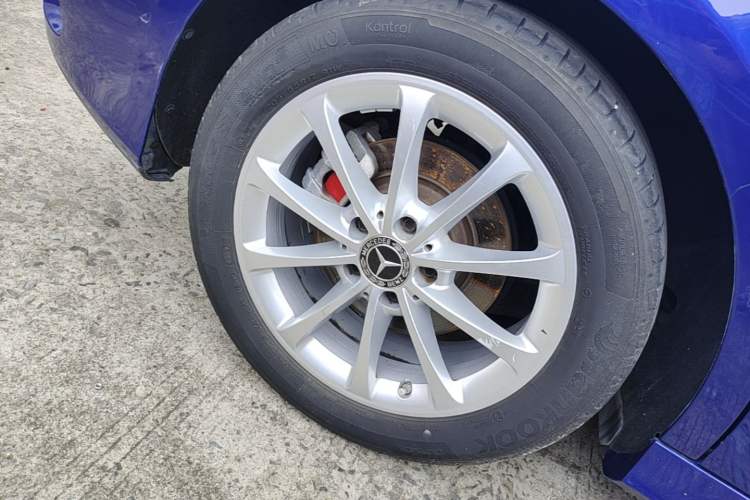Used Mercedes-Benz A-Class 2020 A 200 L Sport Sedan Right Rear Wheel Hub