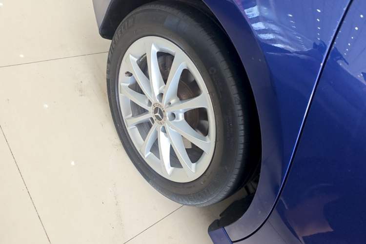 Used Mercedes-Benz A-Class 2020 A 200 L Sport Sedan Right Rear Wheel Hub