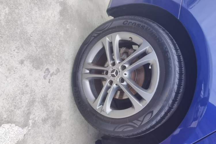 Used Mercedes-Benz A-Class 2020 Second Facelift A 180 L Sport Sedan Right Rear Wheel Hub