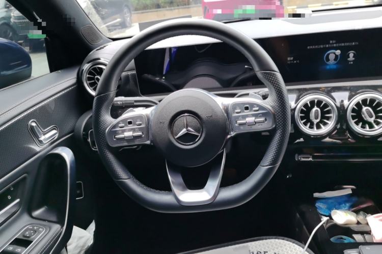 Used Mercedes-Benz A-Class 2020 Restyled A 200 L Sport Sedan Fashion Version Steering Wheel