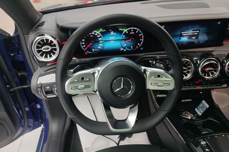 Used Mercedes-Benz A-Class 2020 Restyled A 200 L Sport Sedan Fashion Version Steering Wheel