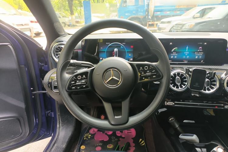 Used Mercedes-Benz A-Class 2020 A 180 L Steering Wheel