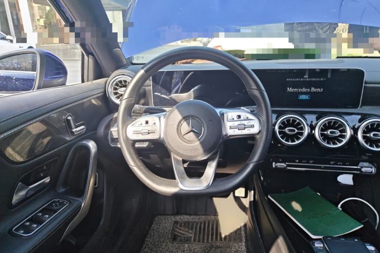 Used Mercedes-Benz A-Class 2020 Restyled A 200 L Sport Sedan Fashion Version Steering Wheel