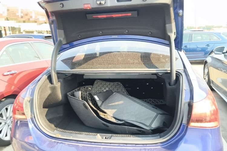 Used Mercedes-Benz A-Class 2020 Restyled A 200 L Sport Sedan Fashion Version Trunk