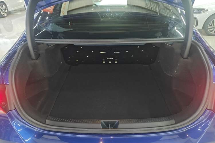 Used Mercedes-Benz A-Class 2020 Restyled A 200 L Sport Sedan Fashion Version Trunk