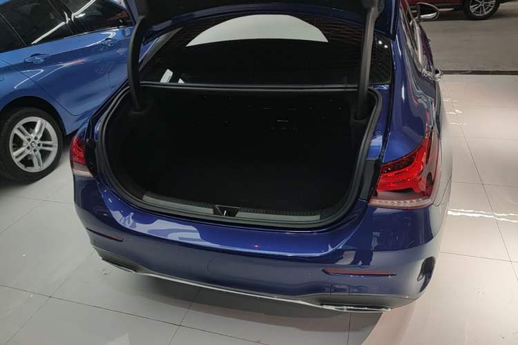 Used Mercedes-Benz A-Class 2020 Restyled A 200 L Sport Sedan Fashion Version Trunk