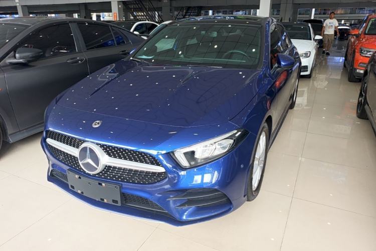 Ojetý Mercedes-Benz A-Class 2020 A 200 L Sport Sedan Guazi used car, China used car export, Used car for sale, Used  cars, Cheapest cars for sale