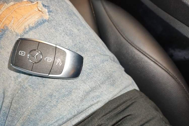 Used Mercedes-Benz A-Class 2020 Facelift A 180 L Sport Sedan Special Configuration Vehicle Key